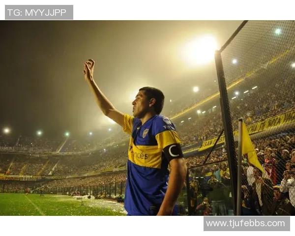 全球各国足球明星场外穿搭大揭秘时尚潮流与个人风格碰撞